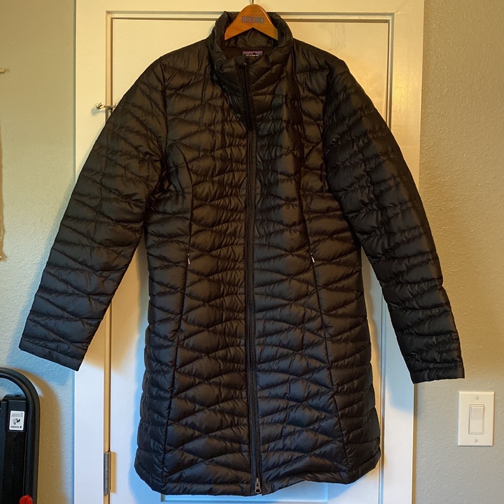 PATAGONIA NWOT XL Long black winter puffer quilted coat